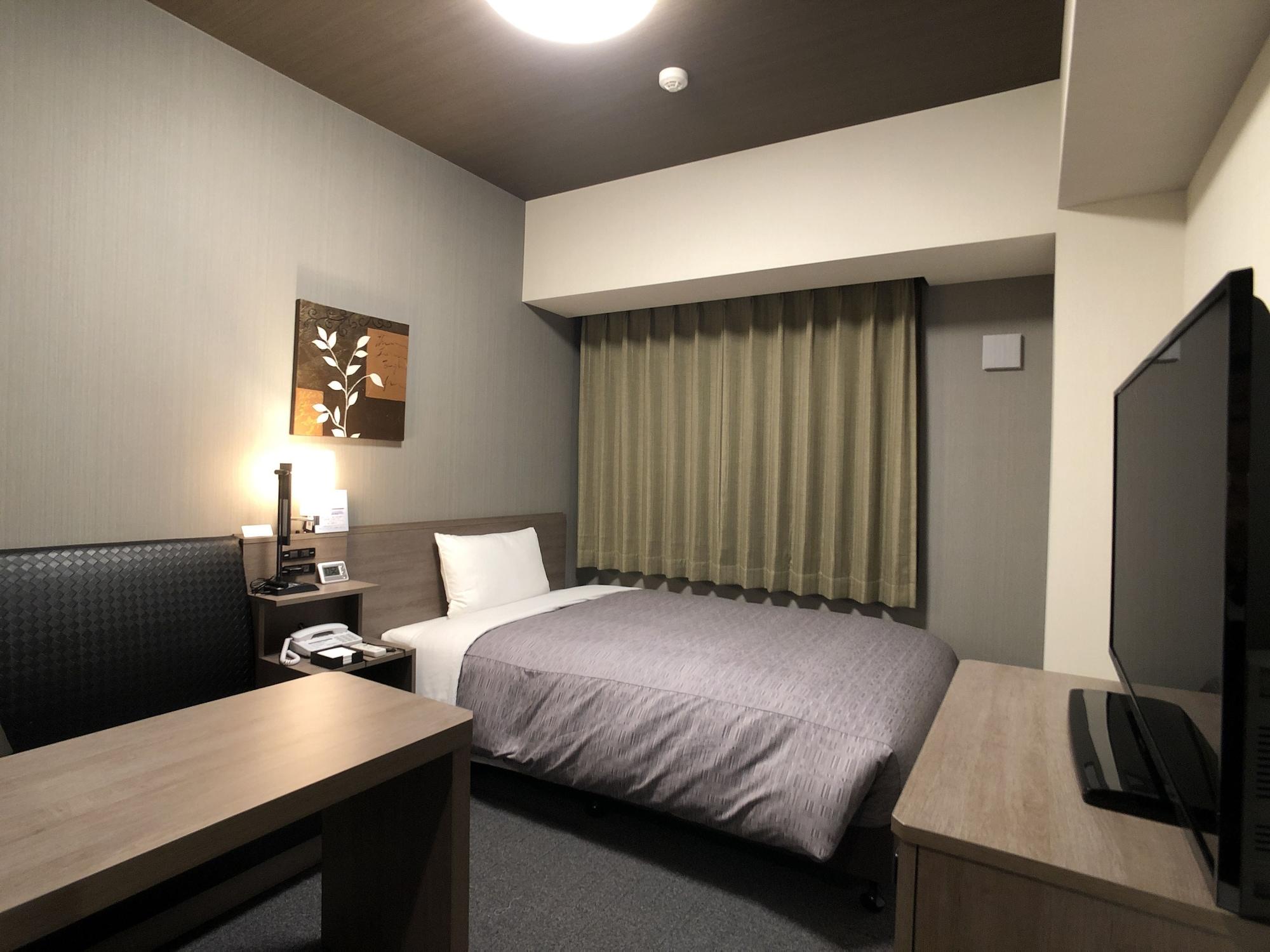 Ueda Ekimae Royal Hotel Buitenkant foto